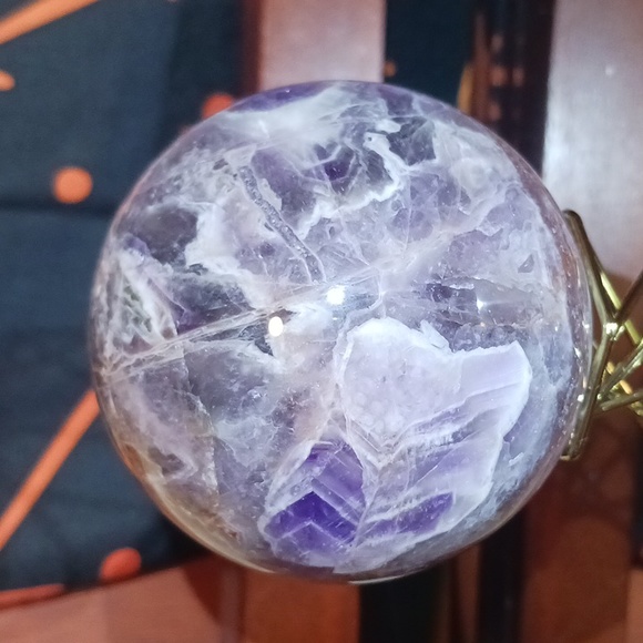Dream Amethyst Sphere - Picture 3 of 9